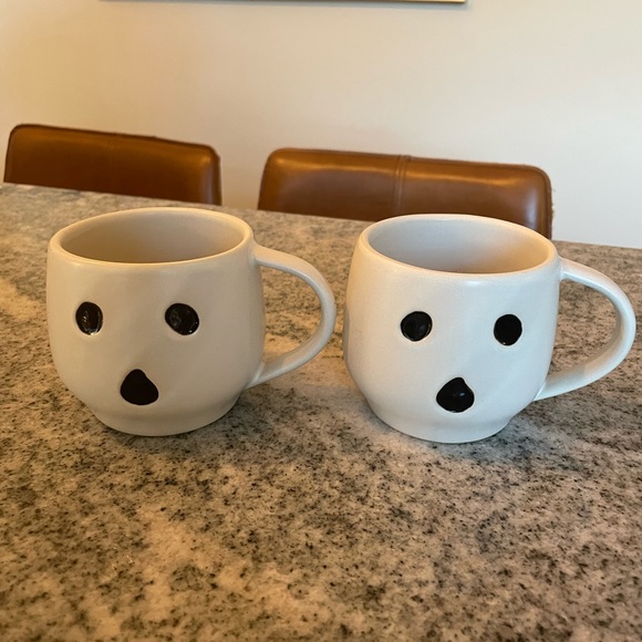 👻 Pottery Barn Ghost Mugs (set of 2) - Picture 3 of 4